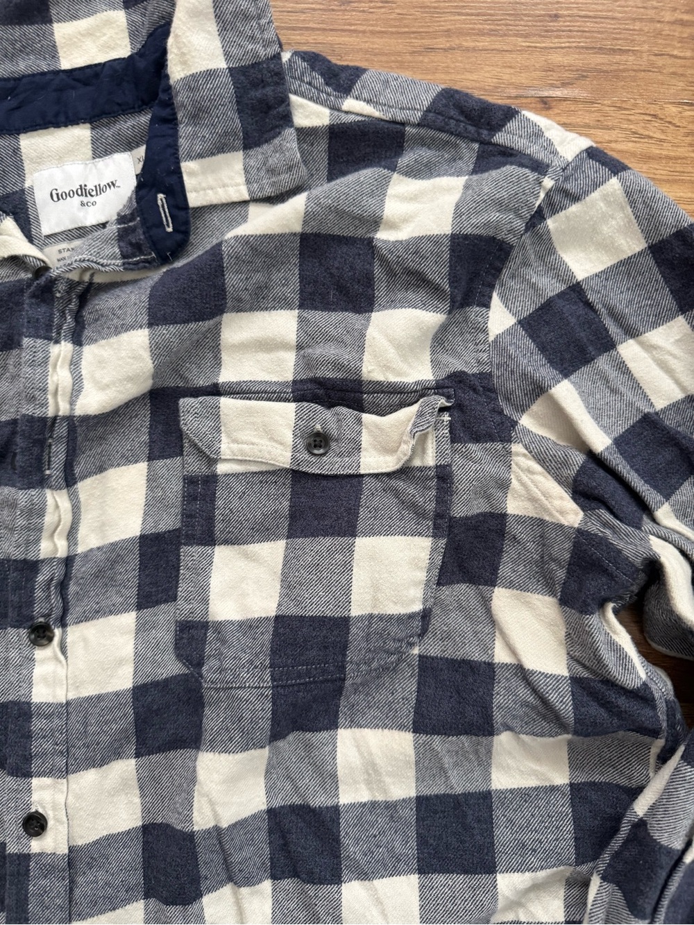 Goodfellow & Co Navy and White Plaid Shirt - Picture 5 of 10